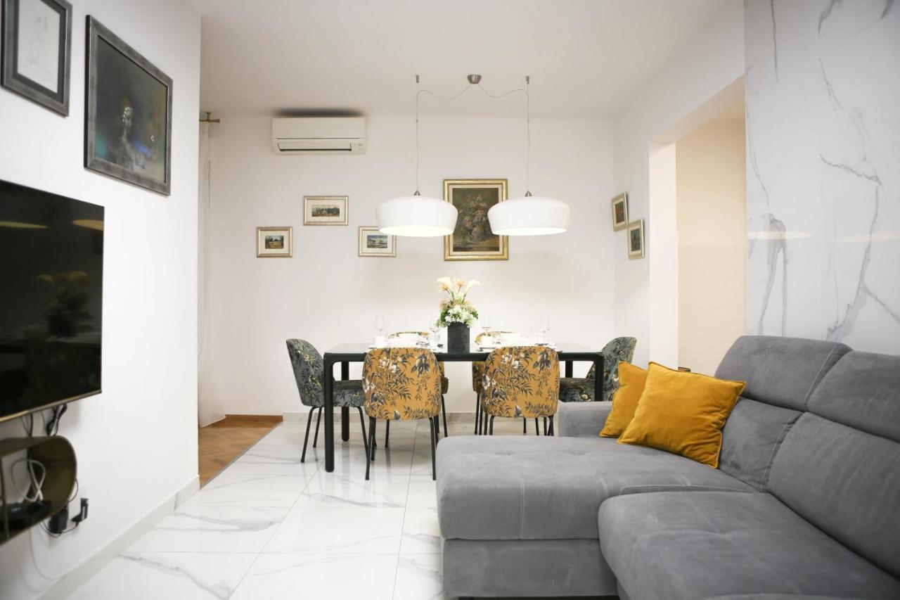 New & Luxury Apartment Tony Split Exterior photo